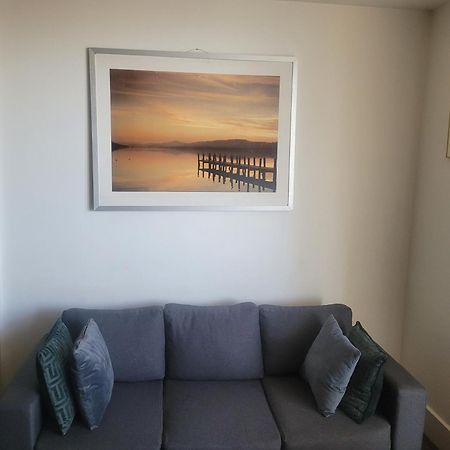 2 Bedroom 2 Bath 1 Ensuite In Roya Asenal Beautiful Views & Parking Londres Extérieur photo