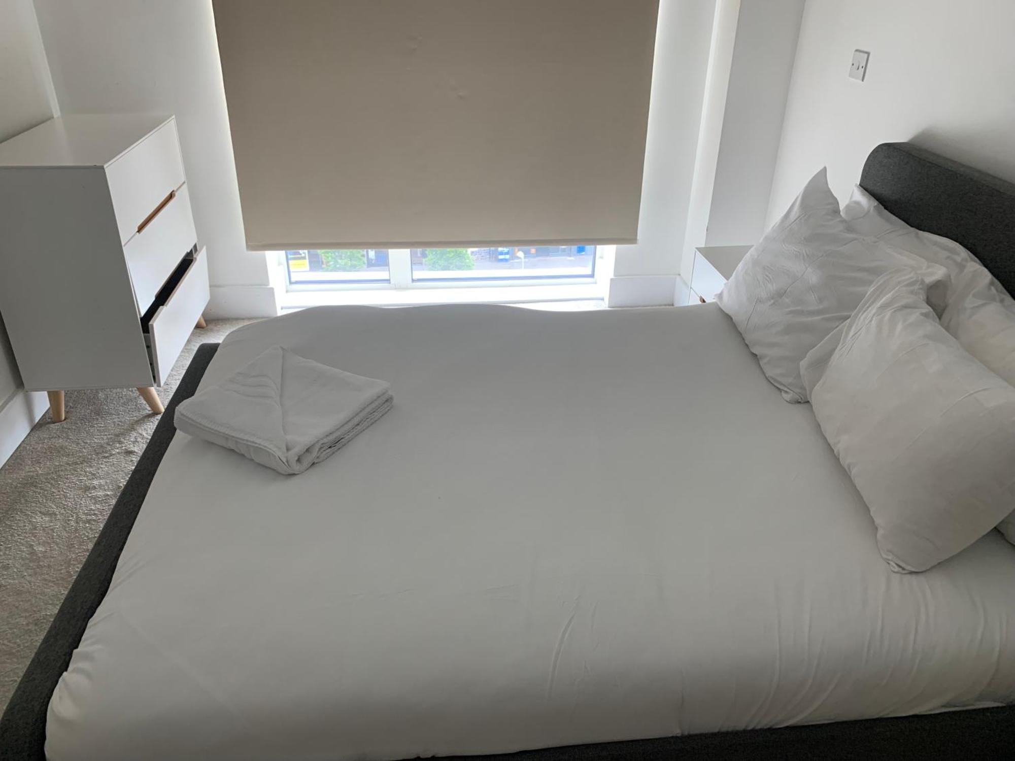 2 Bedroom 2 Bath 1 Ensuite In Roya Asenal Beautiful Views & Parking Londres Extérieur photo