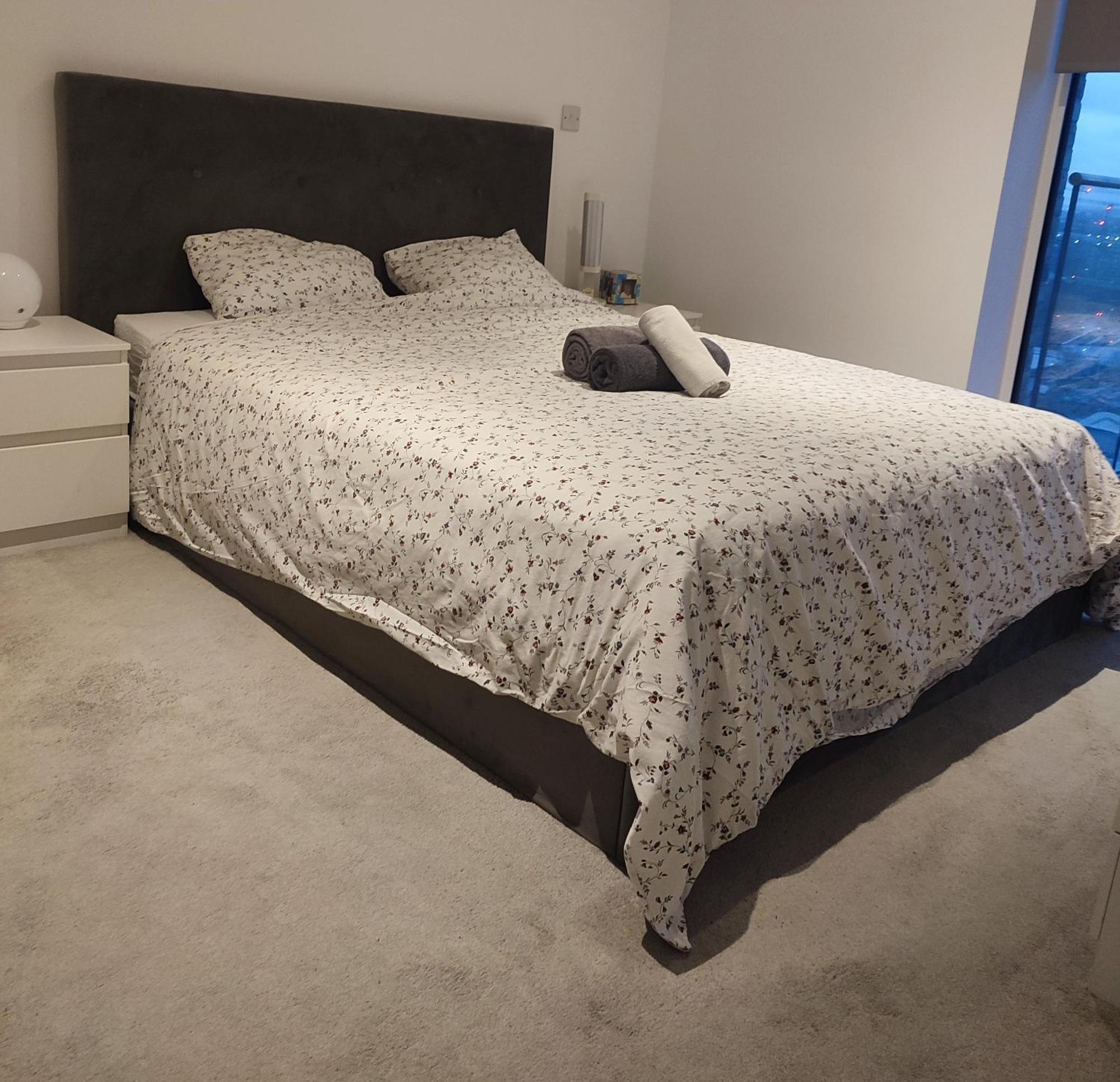 2 Bedroom 2 Bath 1 Ensuite In Roya Asenal Beautiful Views & Parking Londres Extérieur photo